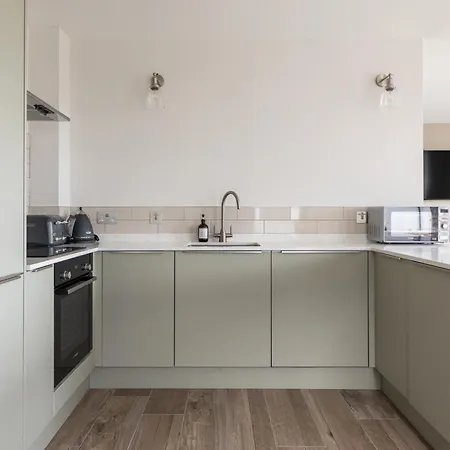 Binion At Houses, Pollan Bay * Баллилиффин