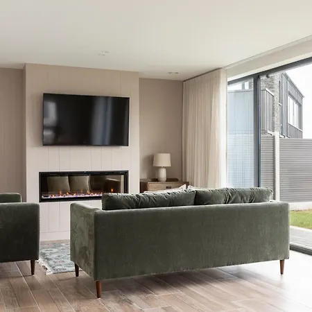 Binion At Houses, Pollan Bay