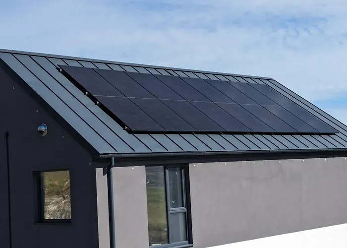 Binion At Houses, Pollan Bay